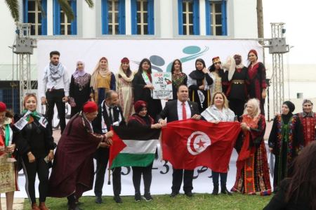 بحضور عربي وتونسي وفلسطيني : سيدة الأرض تحيي ذكرى يوم الأرض